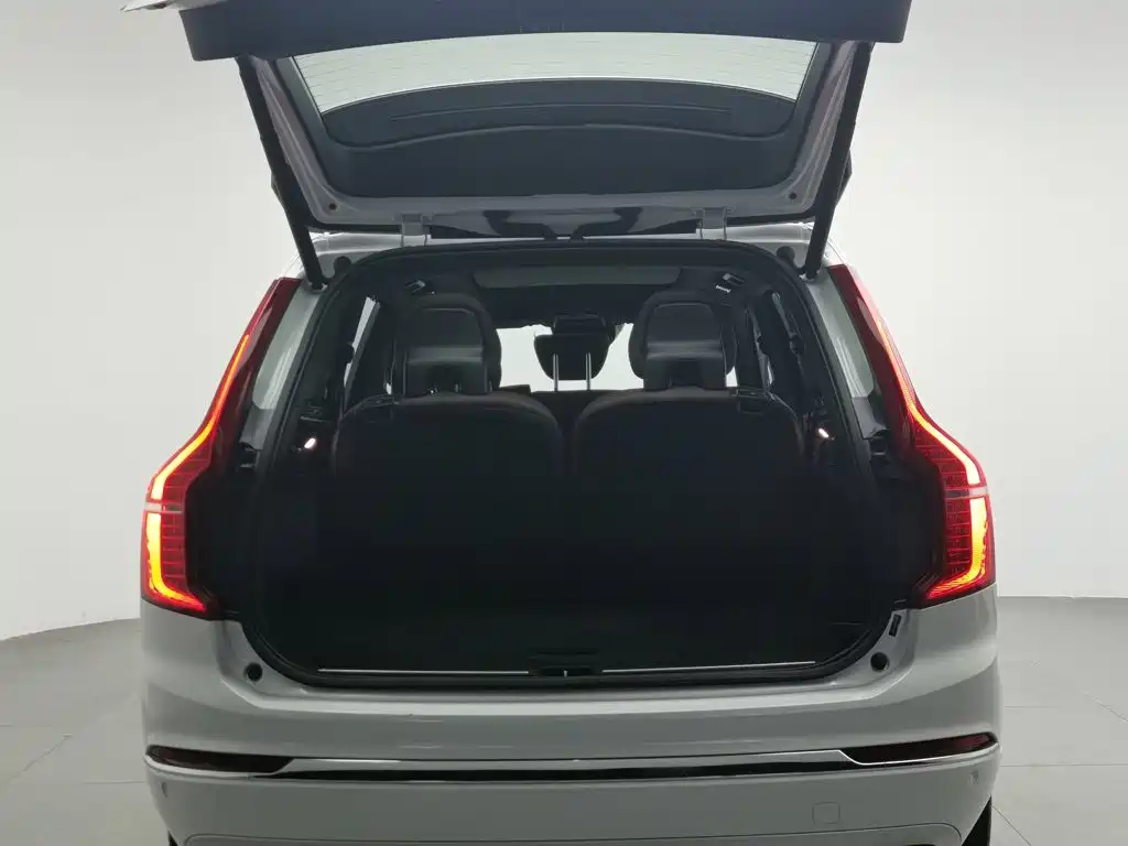 Volvo XC90 2021 — фото 16