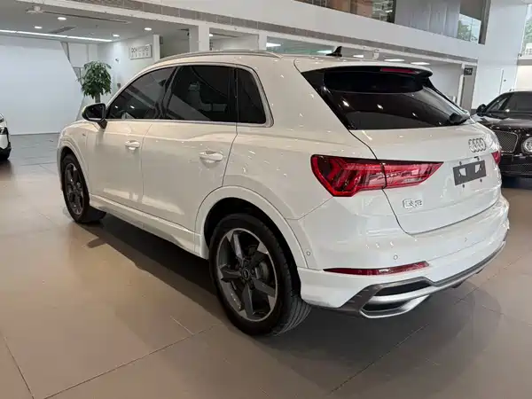 Audi Q3 2023
