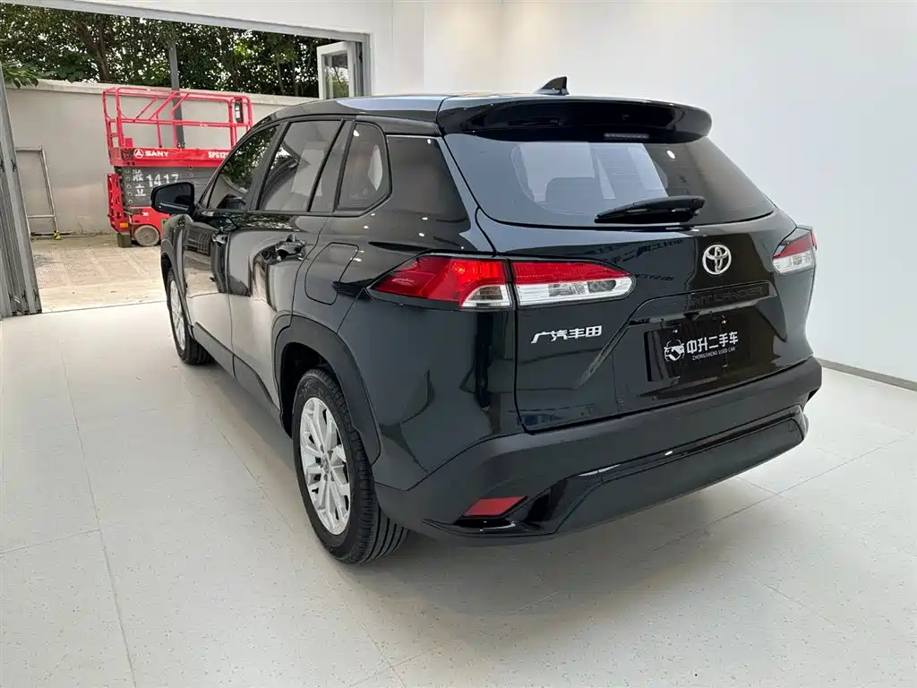 Toyota Frontlander 2024