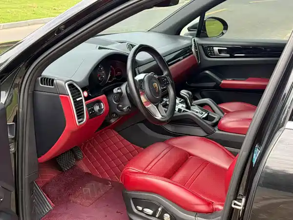 Porsche Cayenne 2020