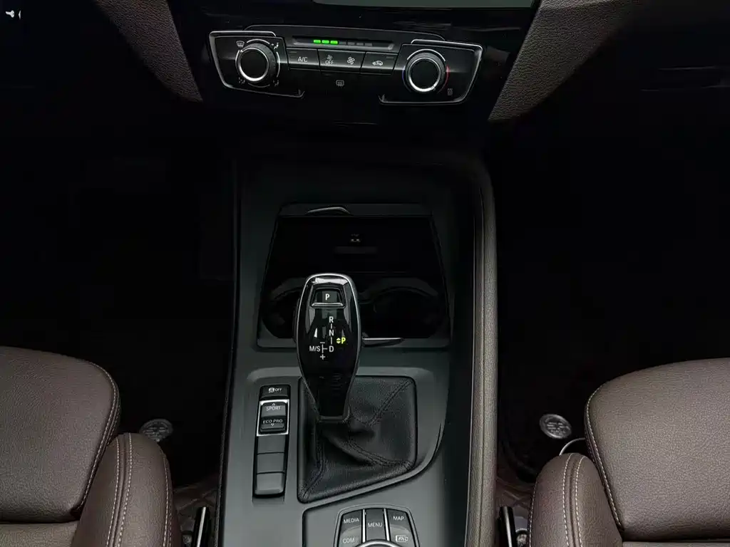 BMW X1 2022 — фото 10