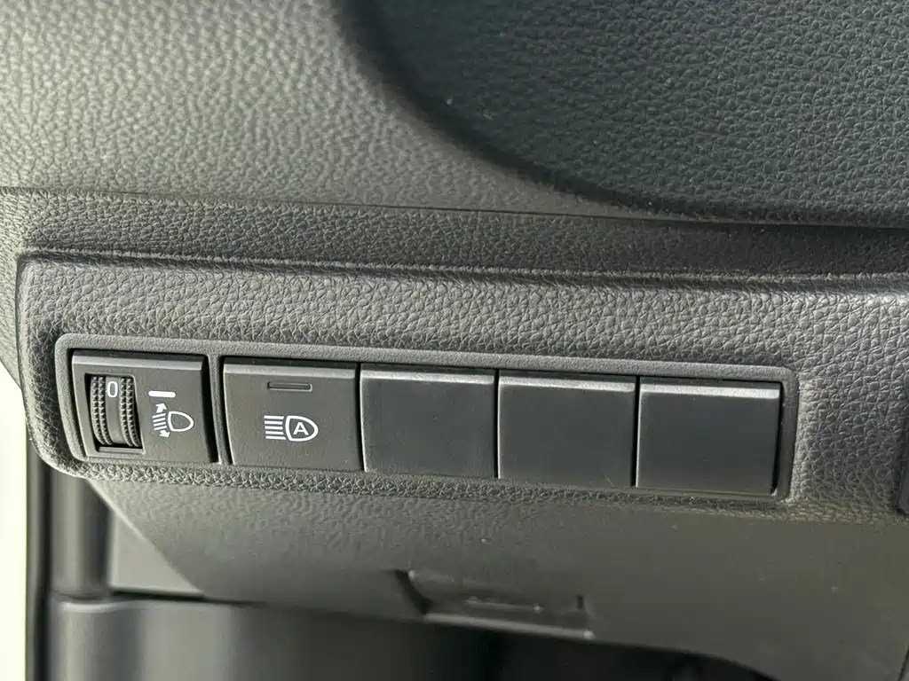 Toyota Corolla 2022 — фото 15