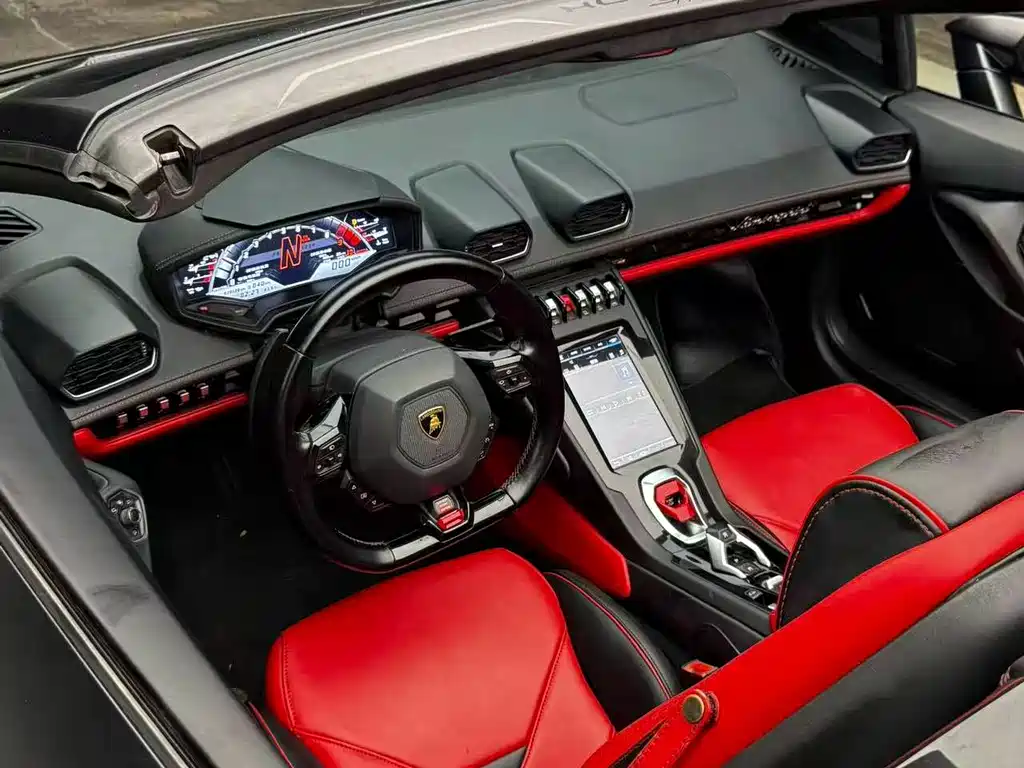 Lamborghini Huracán 2021
