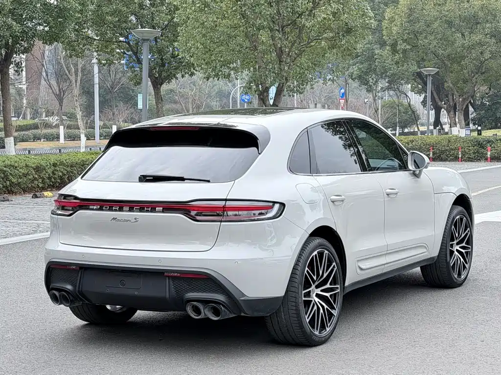 Porsche Macan 2022 — фото 21