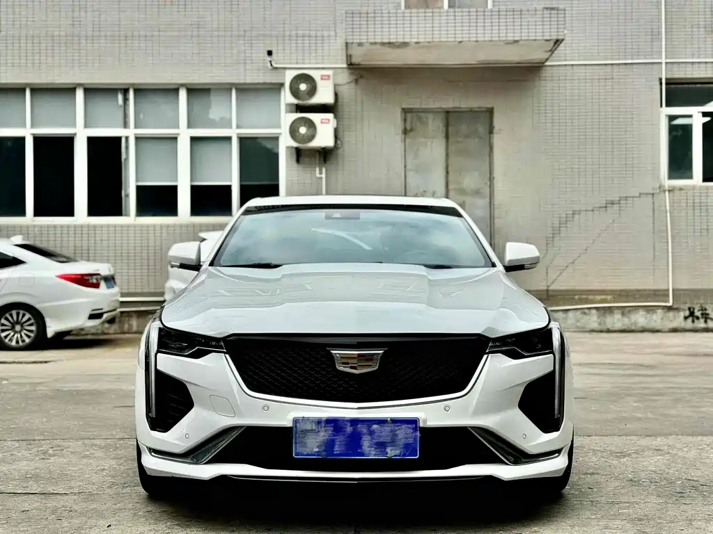 Cadillac CT4 2021 — фото 2