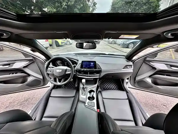 Cadillac CT4 2021