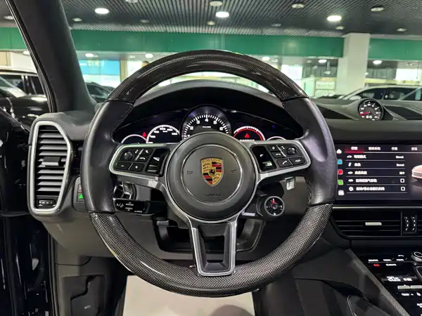 Porsche Cayenne 2023