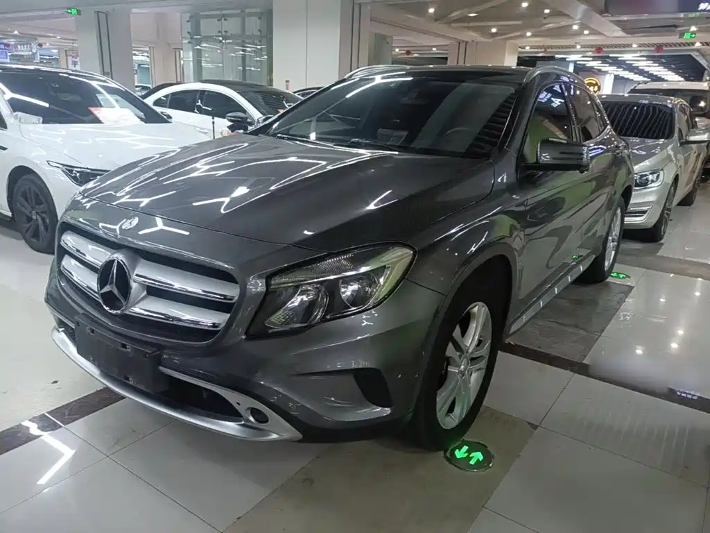 Mercedes-Benz GLA 2016