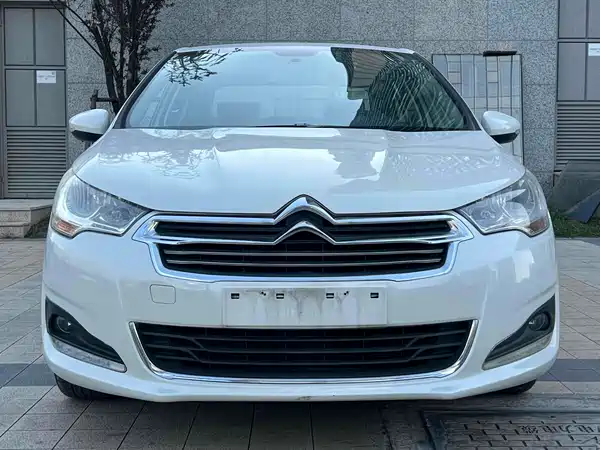 Citroën C4L 2014