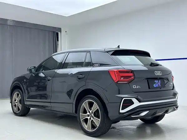 Audi Q2L 2022