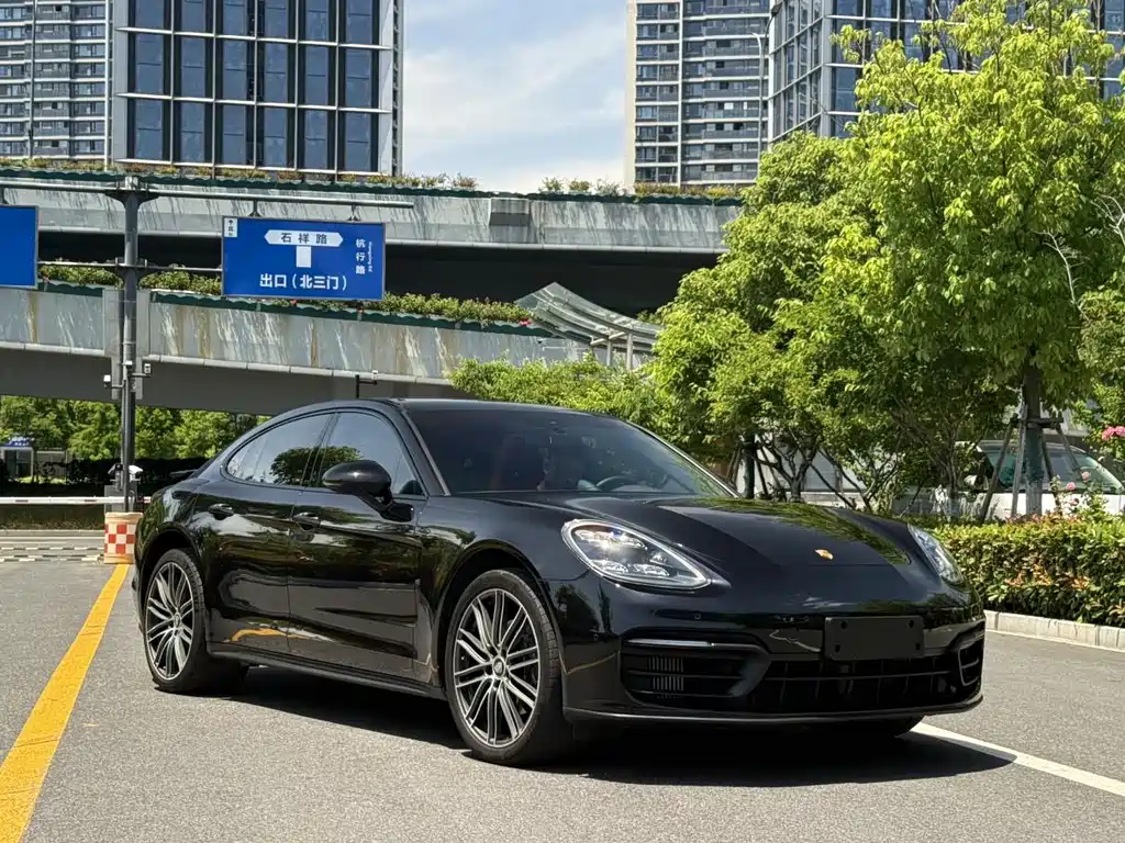 Porsche Panamera 2023 — фото 3