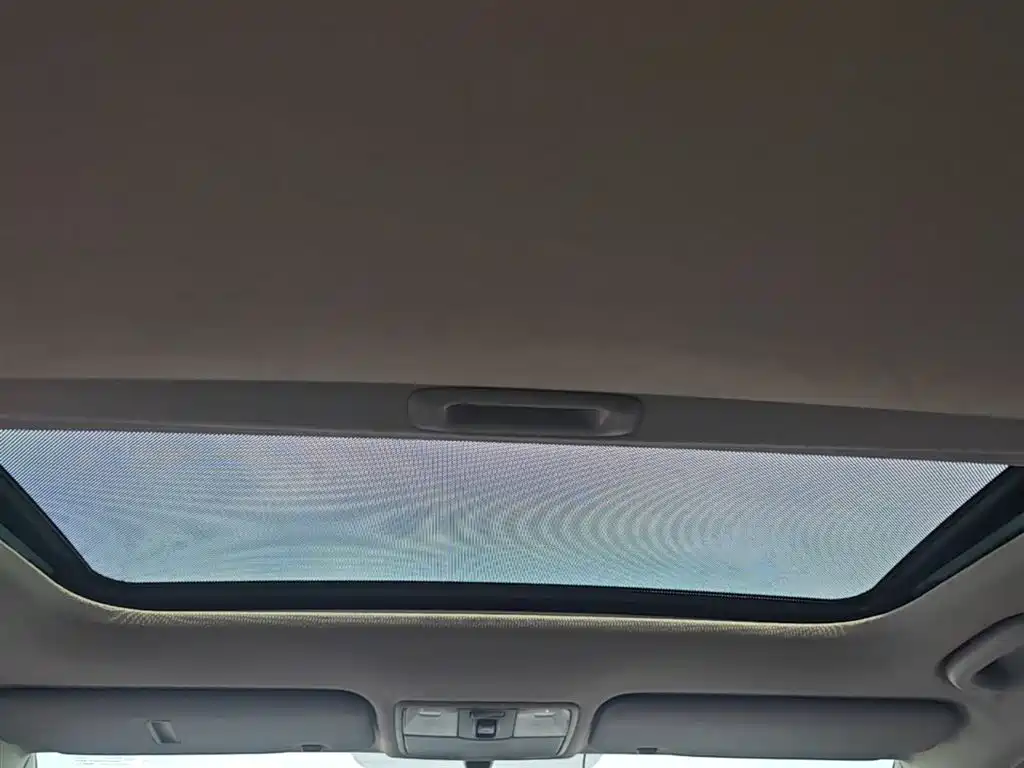 Hyundai Verna 2016 — фото 18