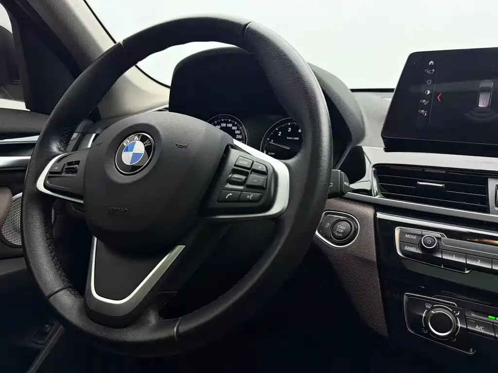 BMW X1 2022 — фото 14