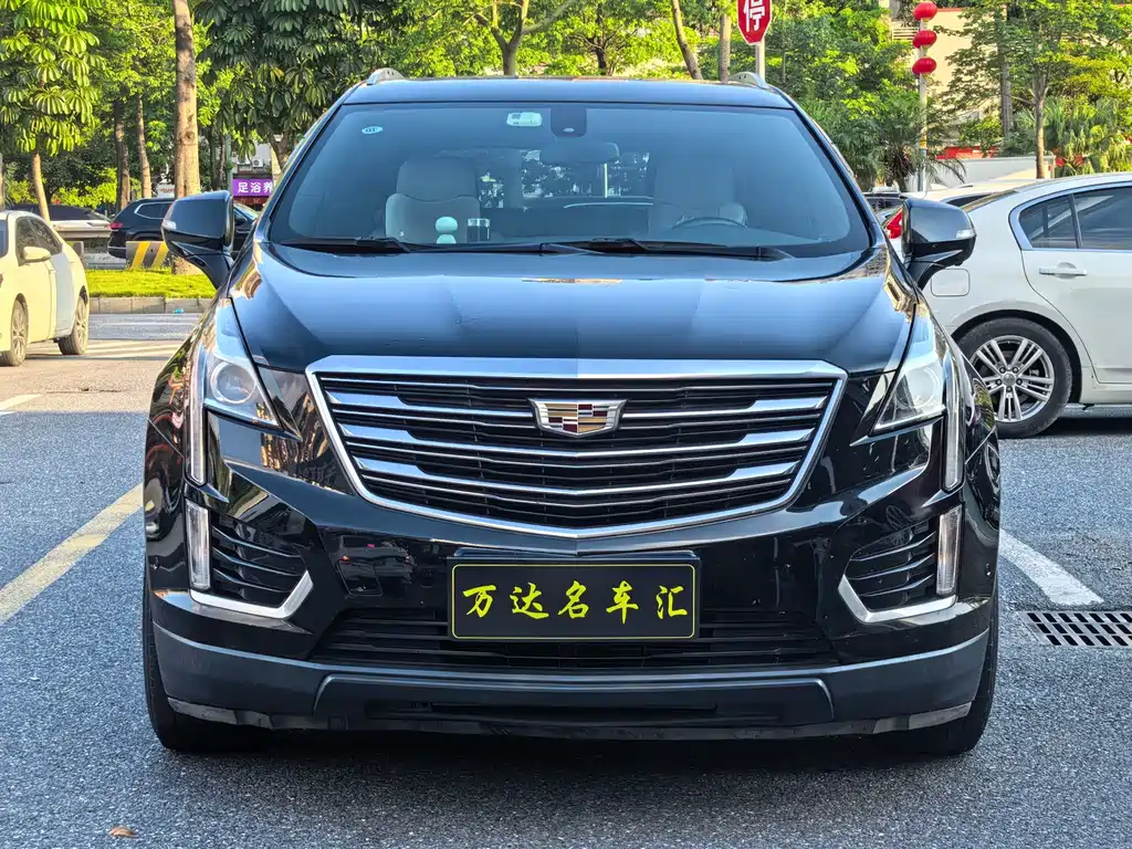 Cadillac XT5 2017 — фото 2