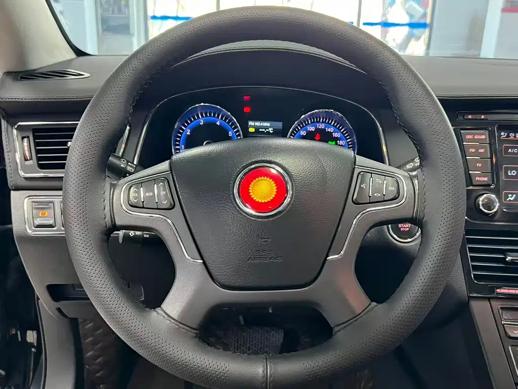 Hongqi H7 2015 — фото 15