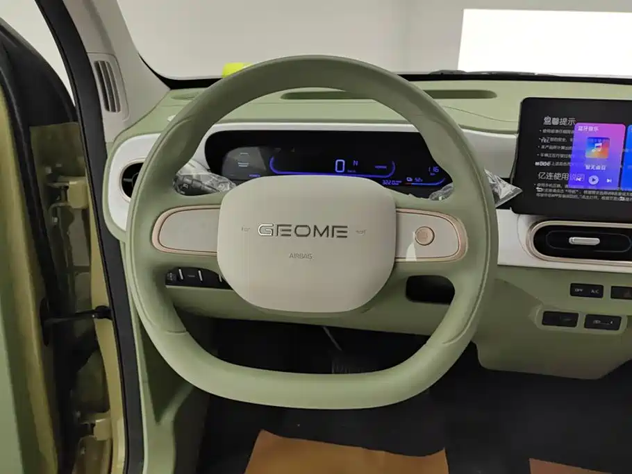 Geely Galaxy Panda 2026 — фото 15