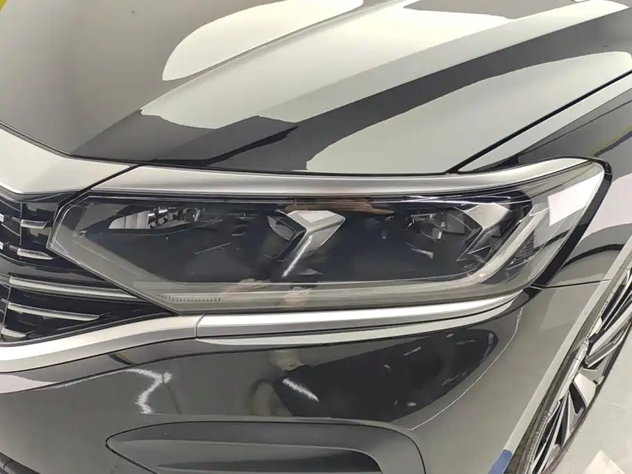 Volkswagen Passat 2025