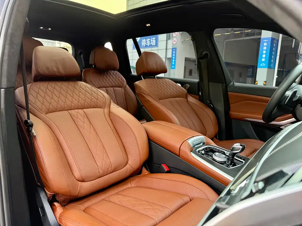 BMW X7 2022 — фото 16
