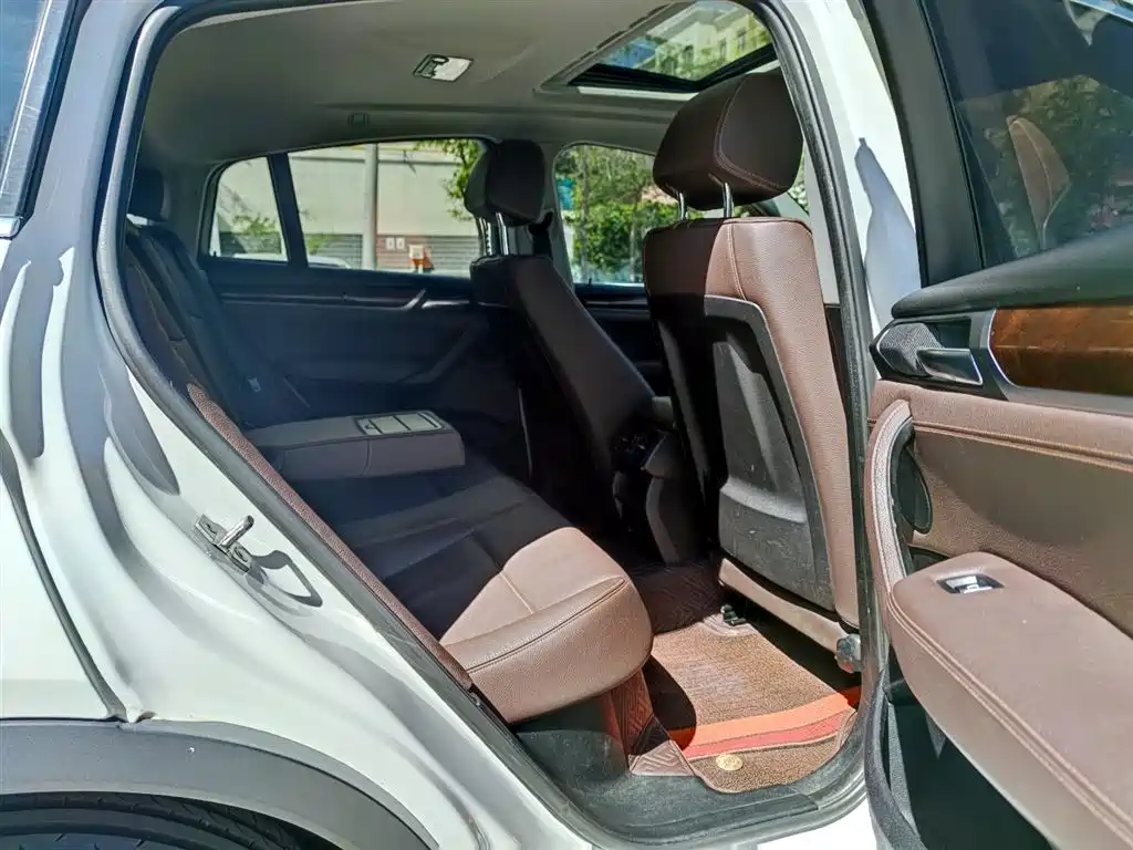 BMW X4 2015 — фото 11