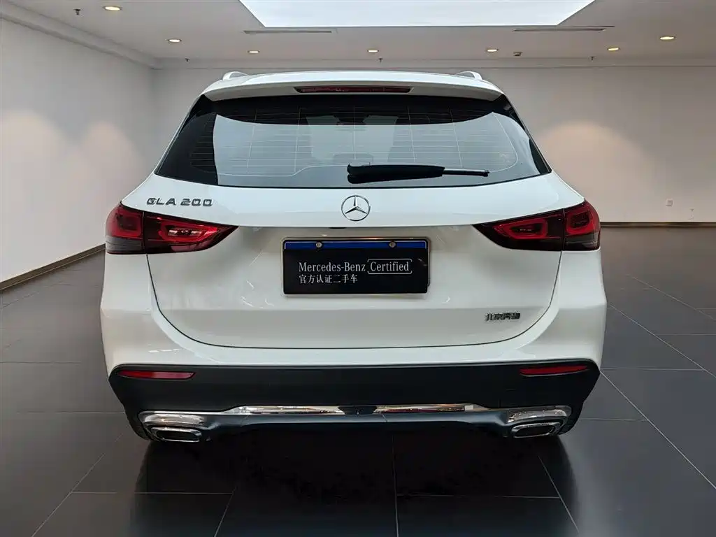 Mercedes-Benz GLA 2023