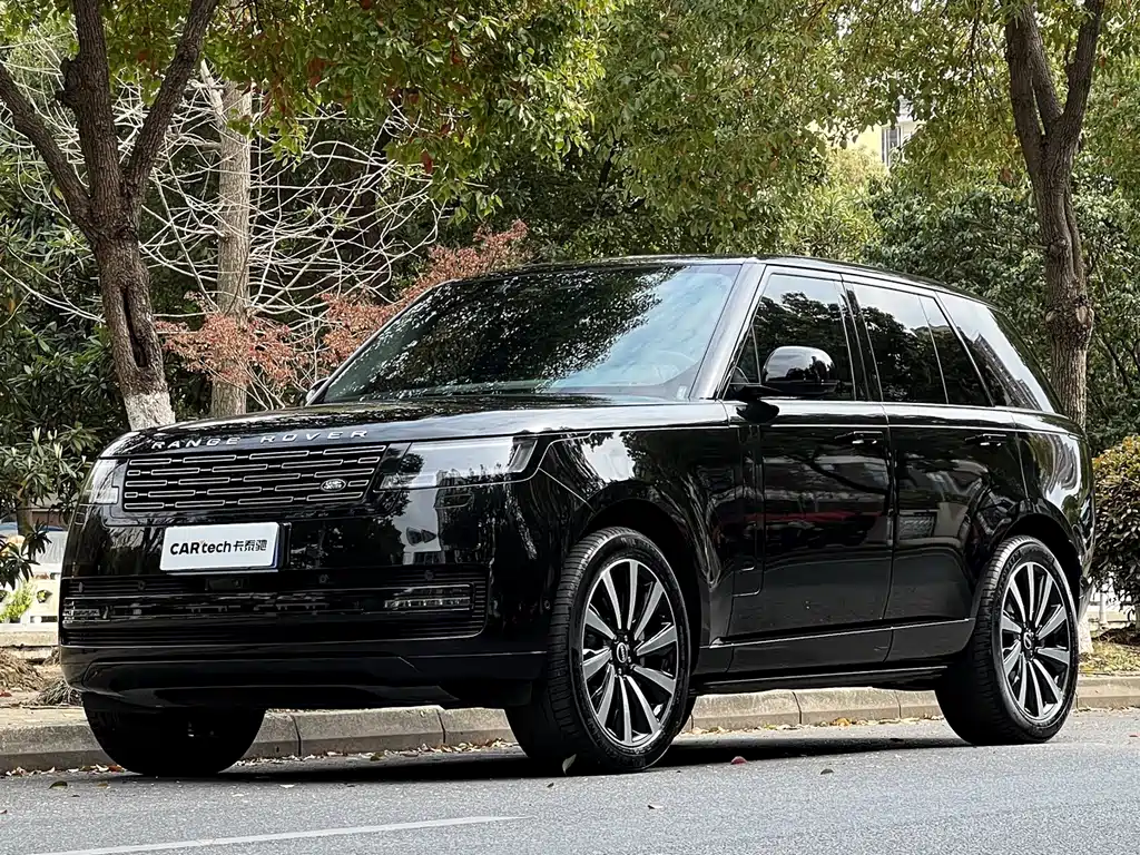 Land Rover Range Rover 2024 — фото 1