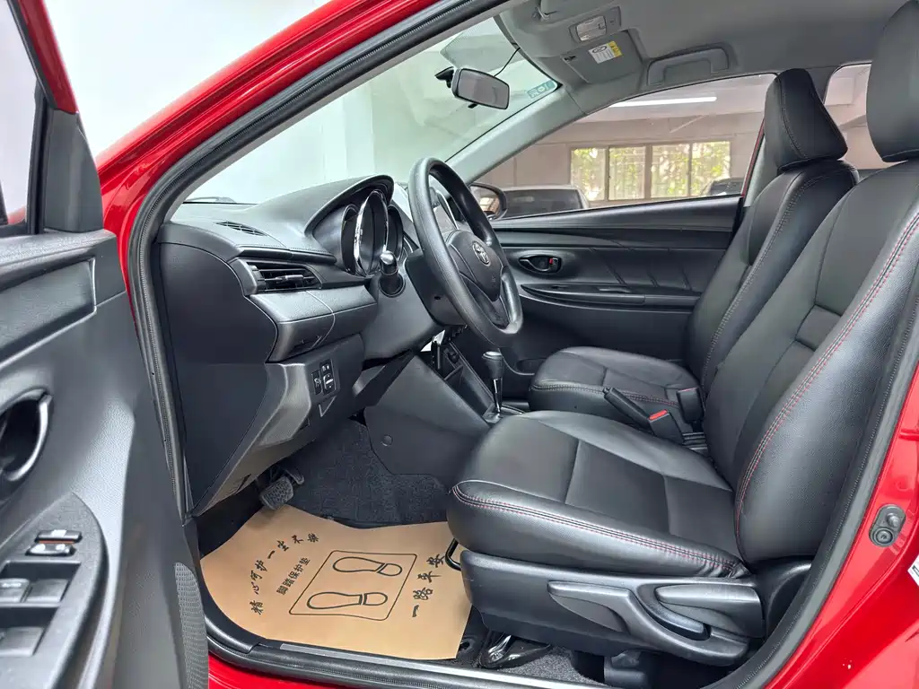 Toyota Yaris L 2017