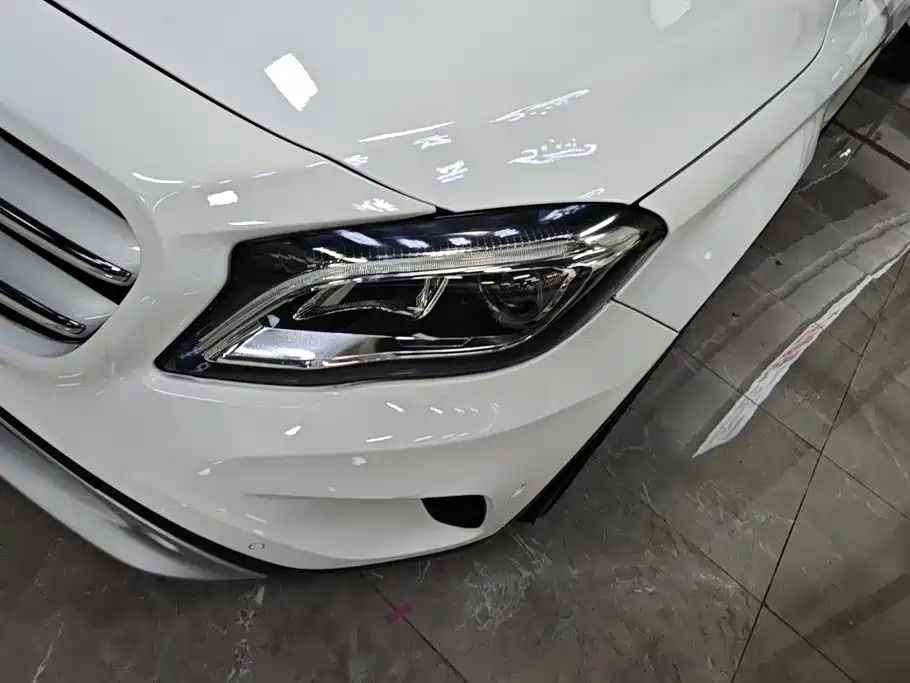 Mercedes-Benz GLA 2016