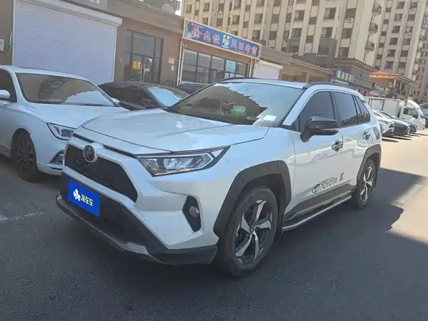 Toyota RAV4 2023