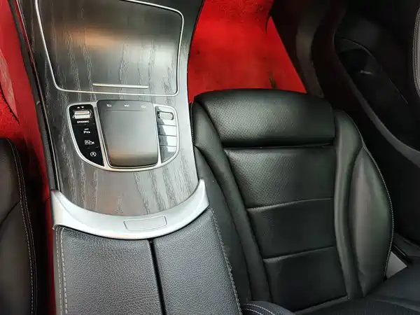 Mercedes-Benz C-Class 2021