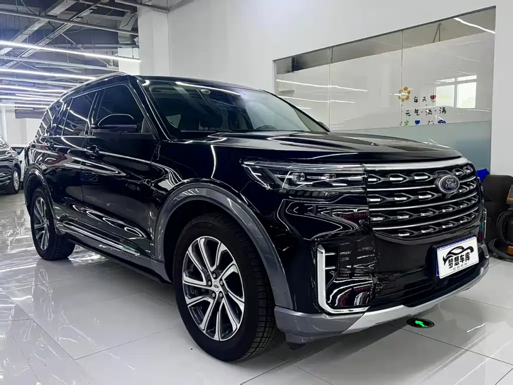 Ford Explorer 2023 — фото 3