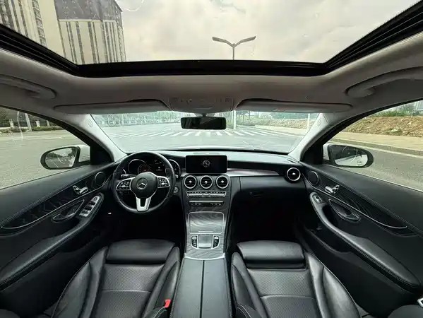 Mercedes-Benz C-Class 2019