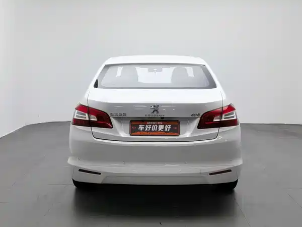 Peugeot 408 2015