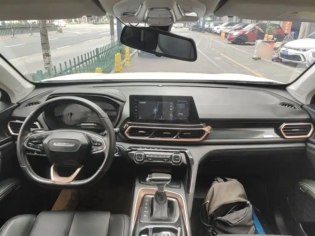 Baojun RS-5 2020 — фото 10