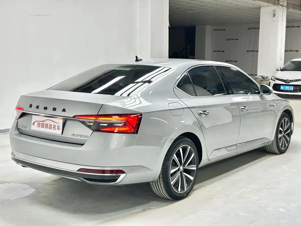 Skoda Superb 2022
