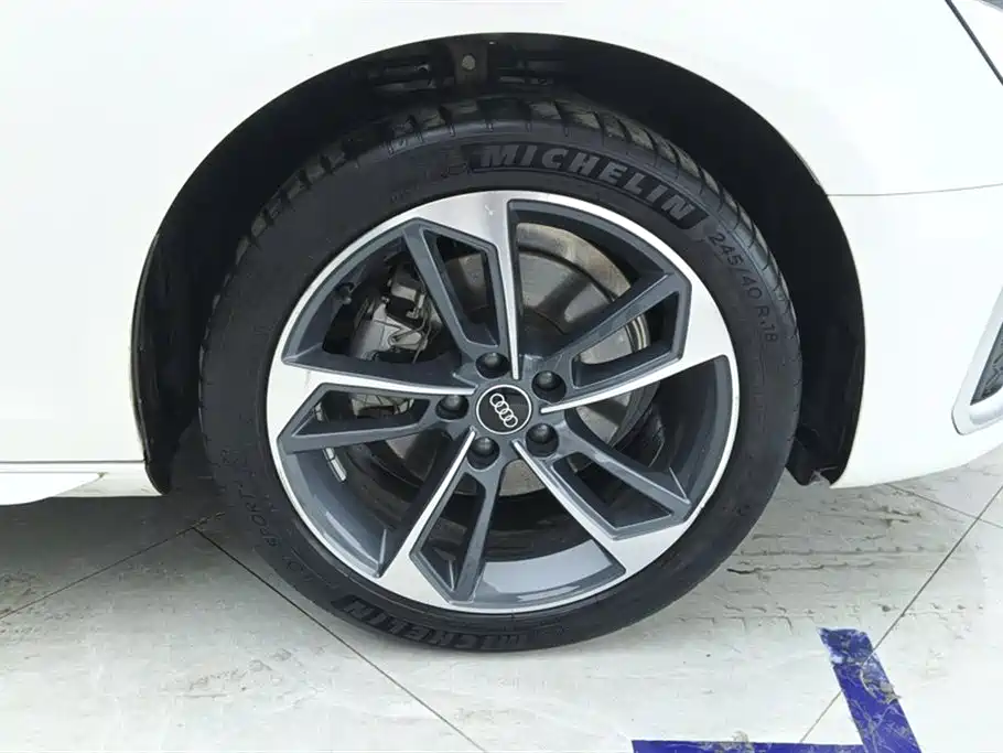 Audi A4L 2022