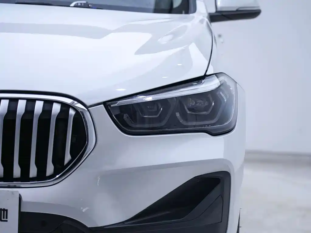 BMW X1 2022 — фото 4