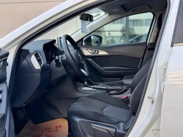 Mazda 3 Axela 2017