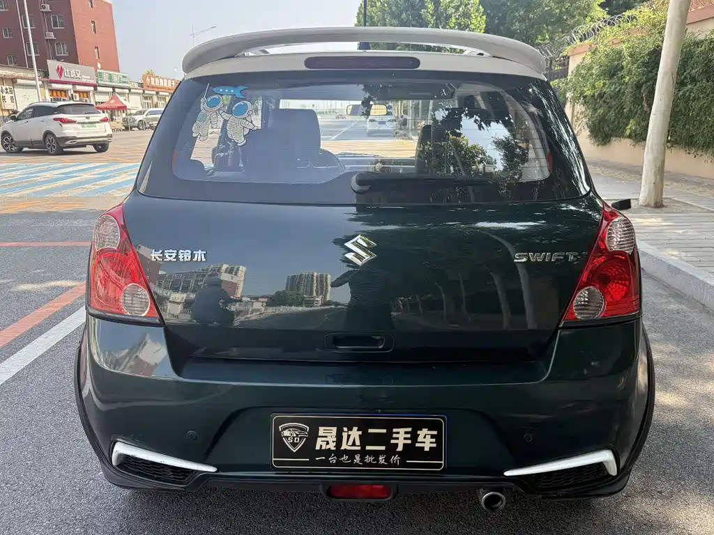 Suzuki Swift 2017 — фото 9