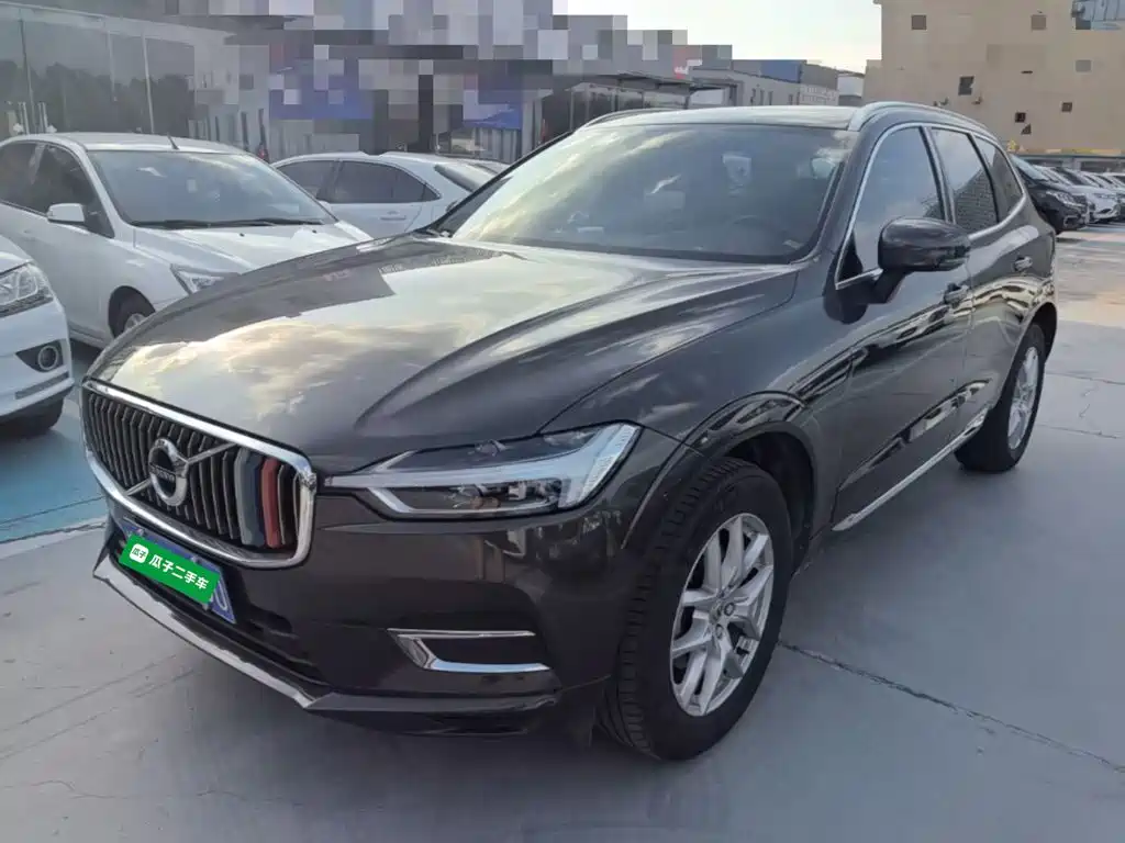 Volvo XC60 2019 — фото 2