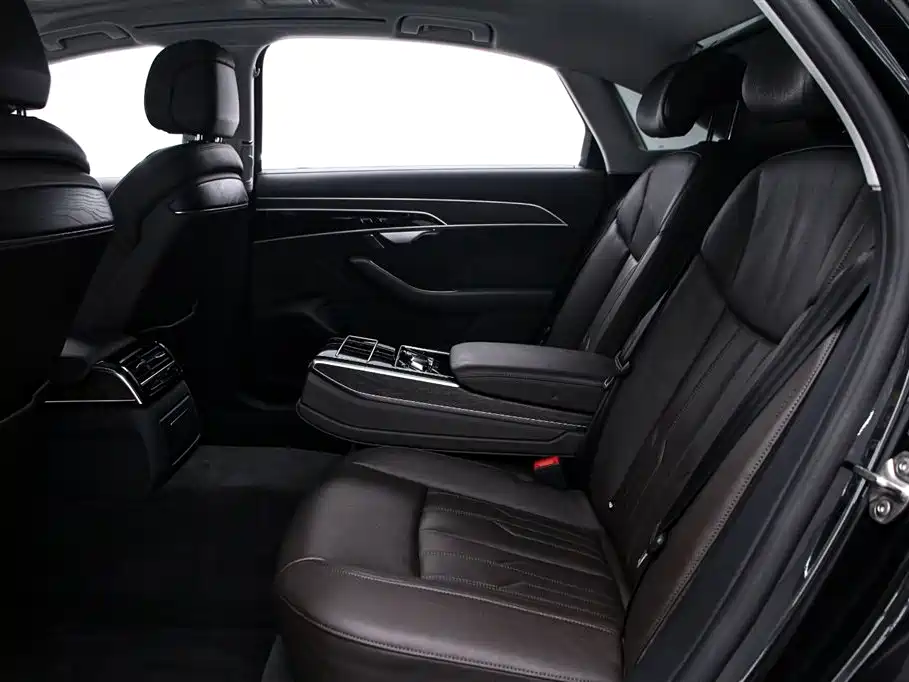 Audi A8 2020 — фото 14