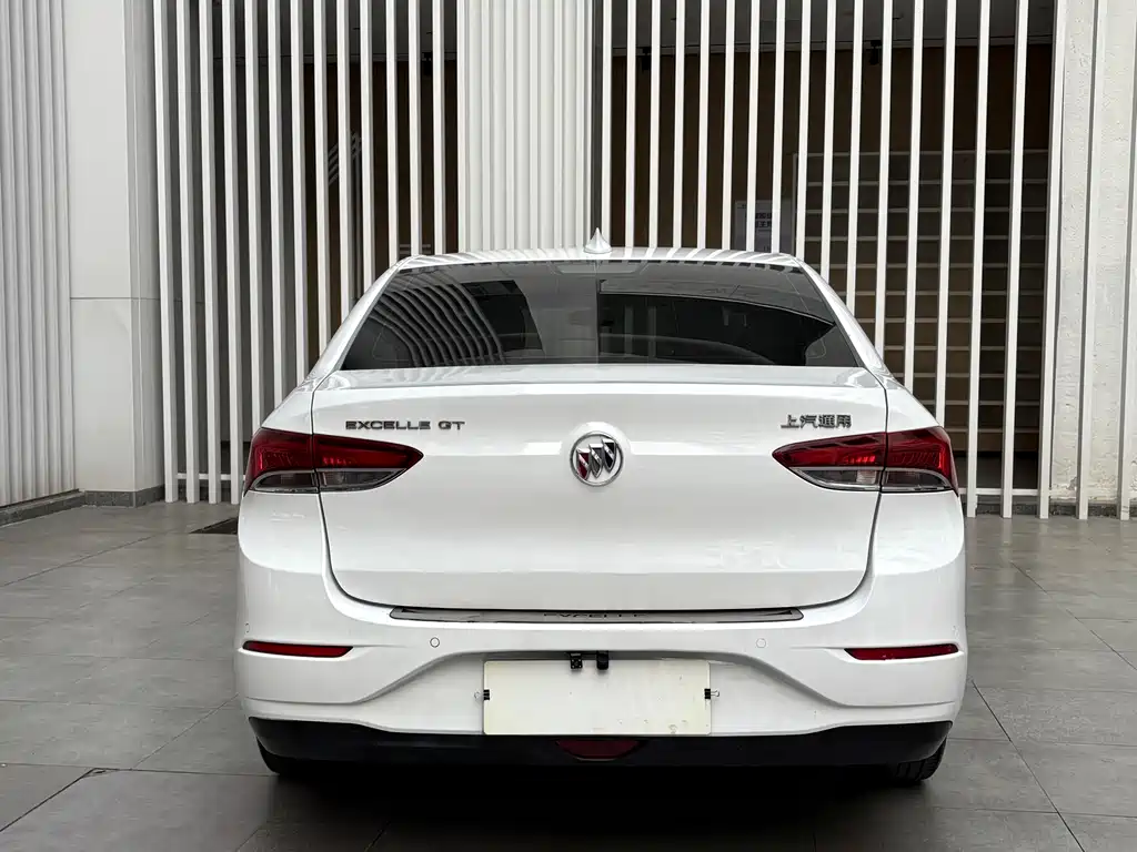 Buick Excelle 2018 — фото 15