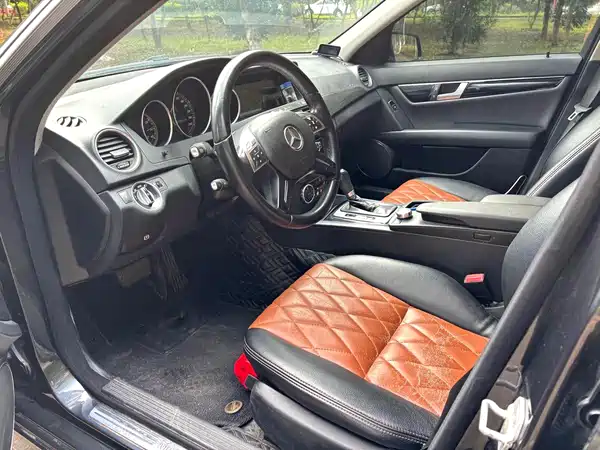 Mercedes-Benz C-Class 2013