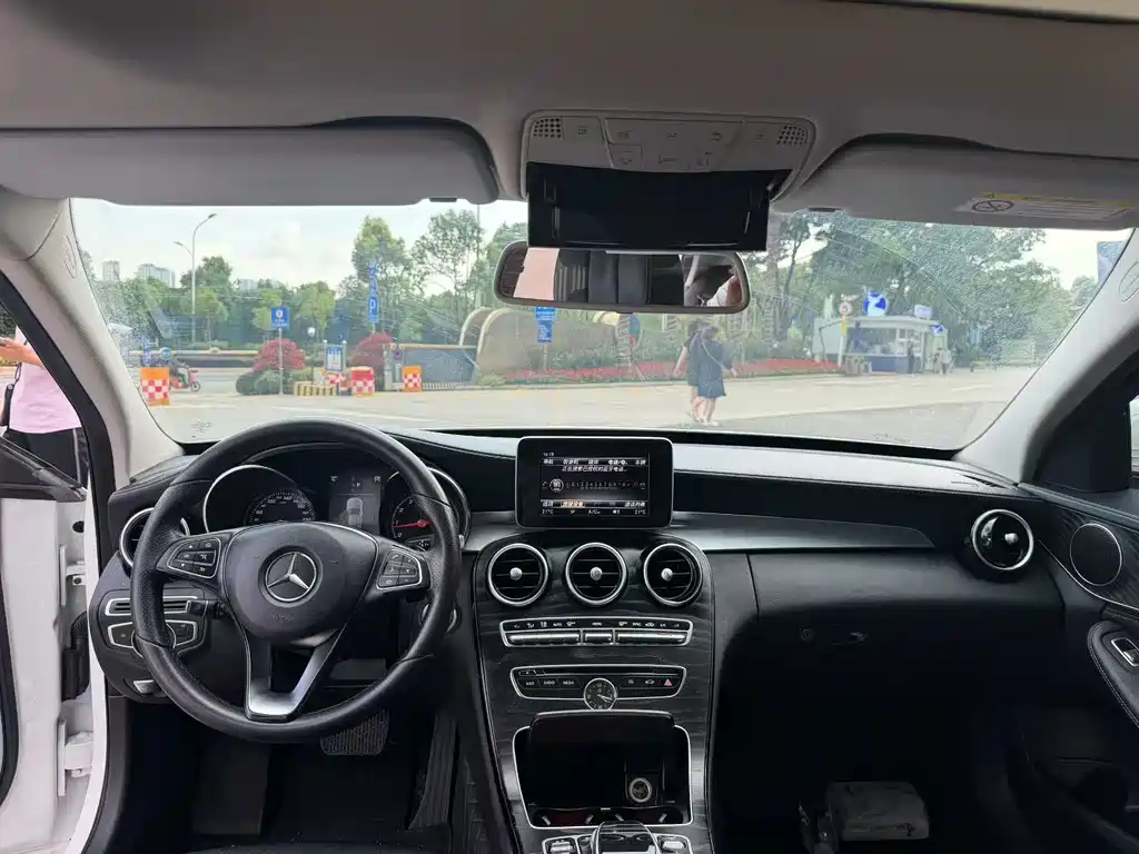 Mercedes-Benz C-Class 2018