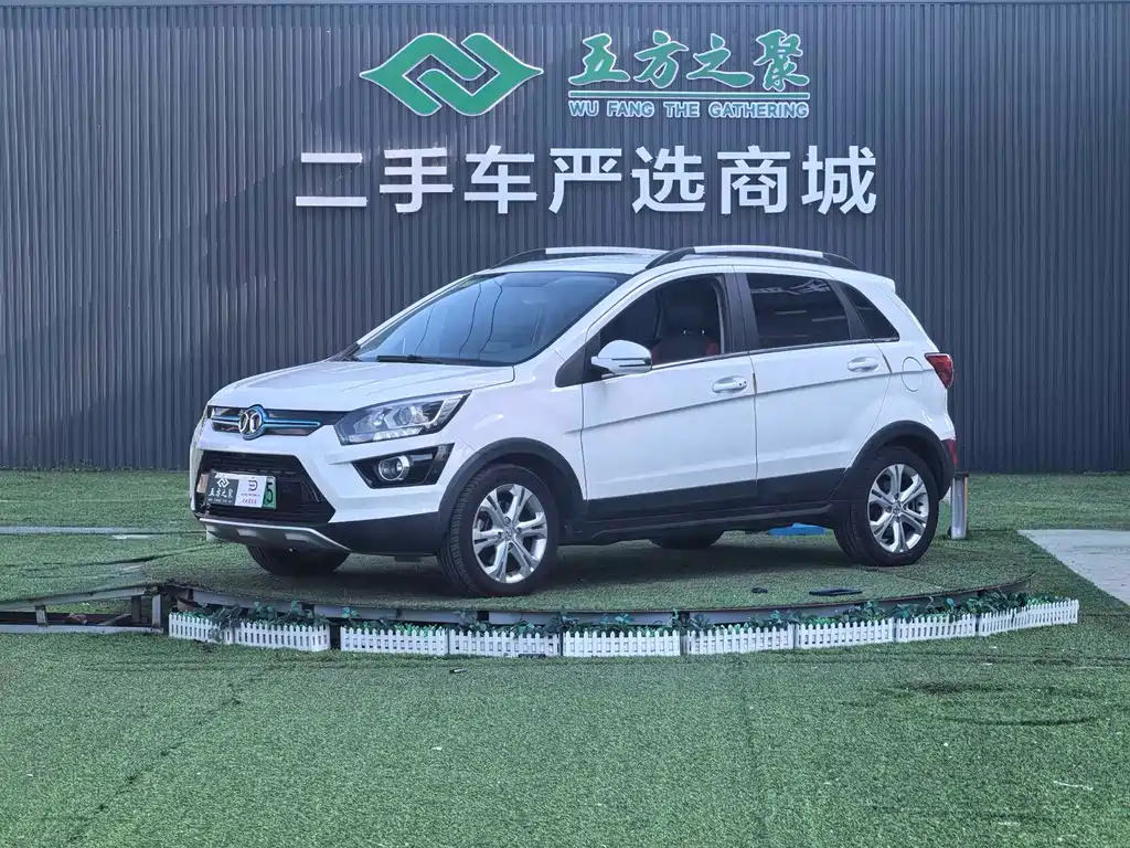 BAIC New Energy EX 2018 — фото 1