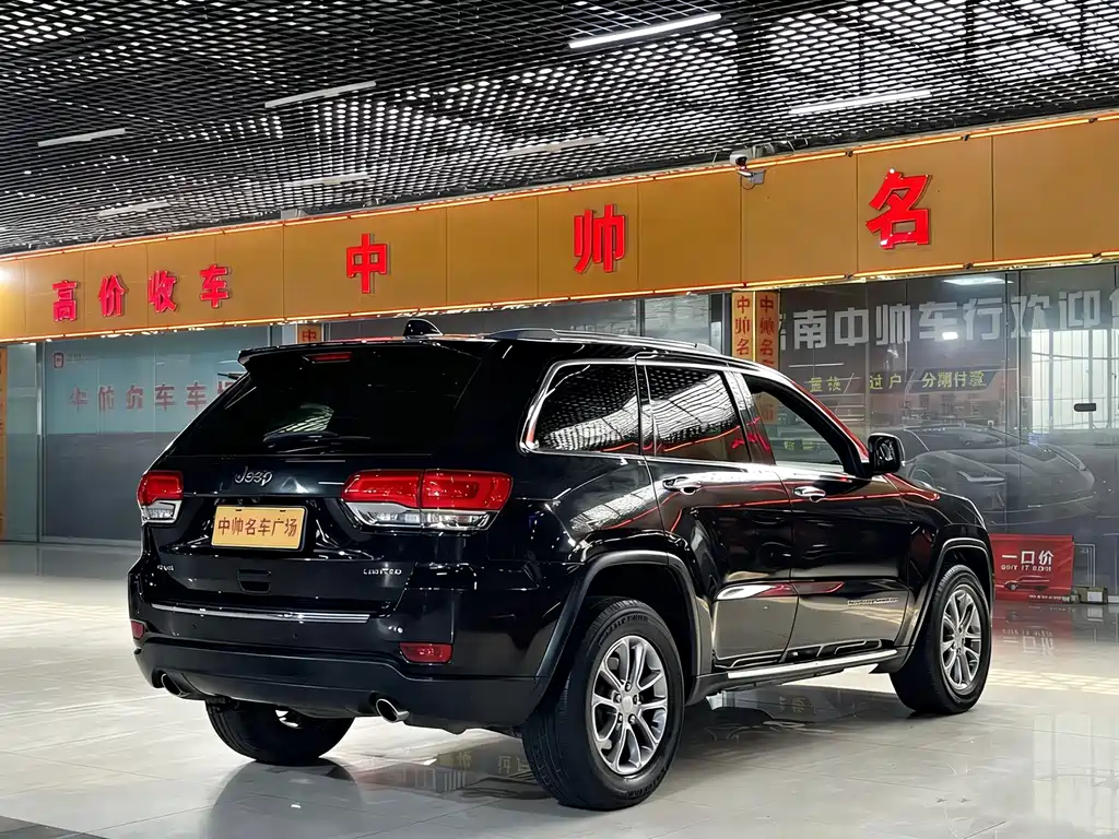 Jeep Grand Cherokee 2015 — фото 4