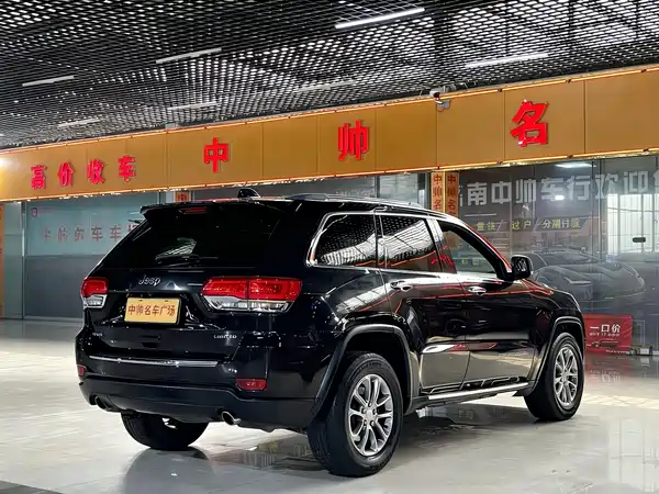 Jeep Grand Cherokee 2015