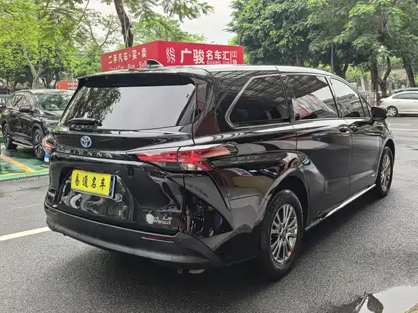 Toyota Sienna 2021