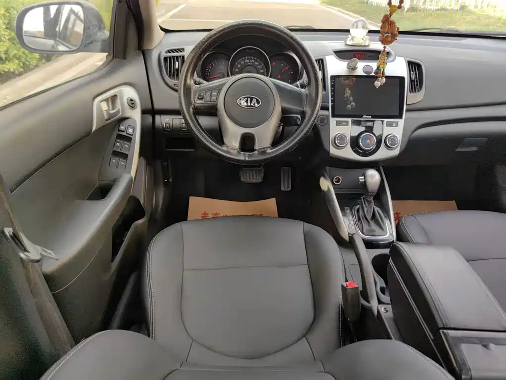 Kia Forte 2014 — фото 10