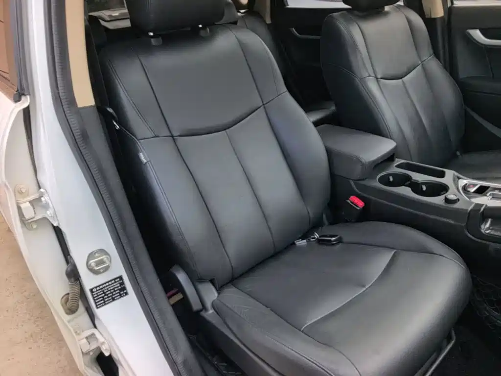 Dongfeng Fengshen AX7 2015 — фото 25