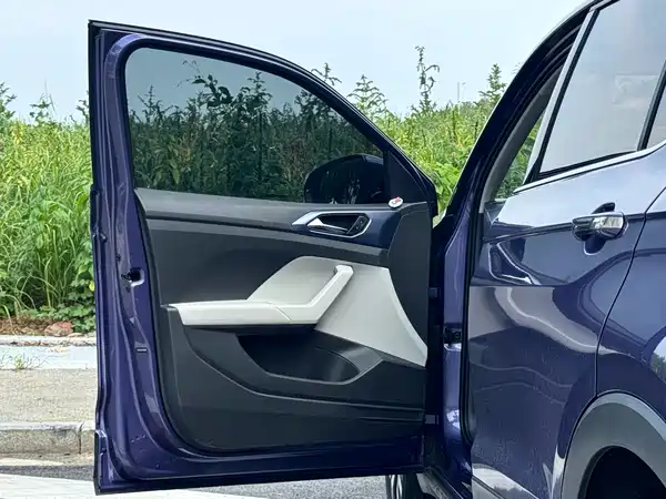Volkswagen T-Cross 2021